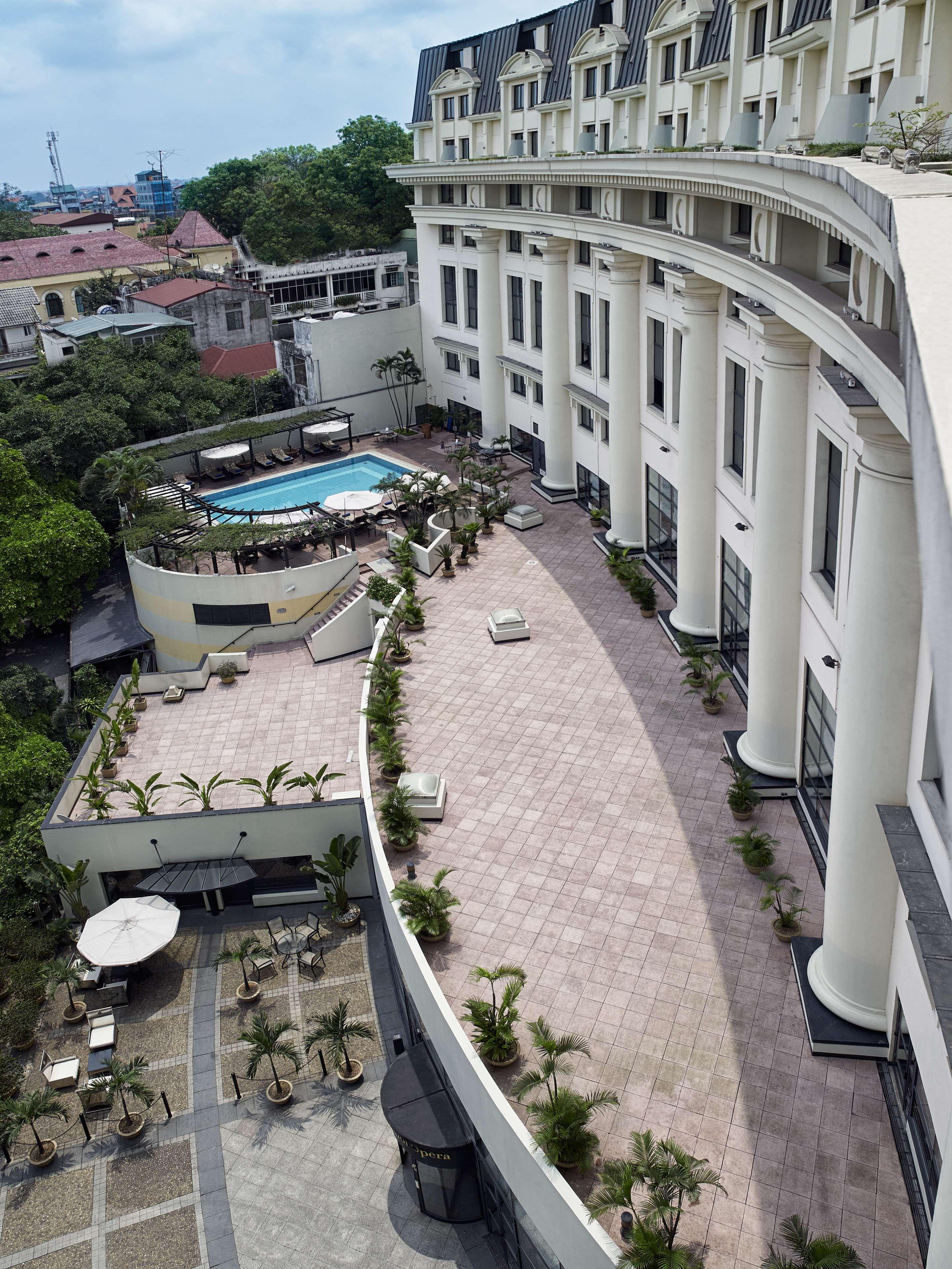 Hilton Hanoi Opera Exterior photo