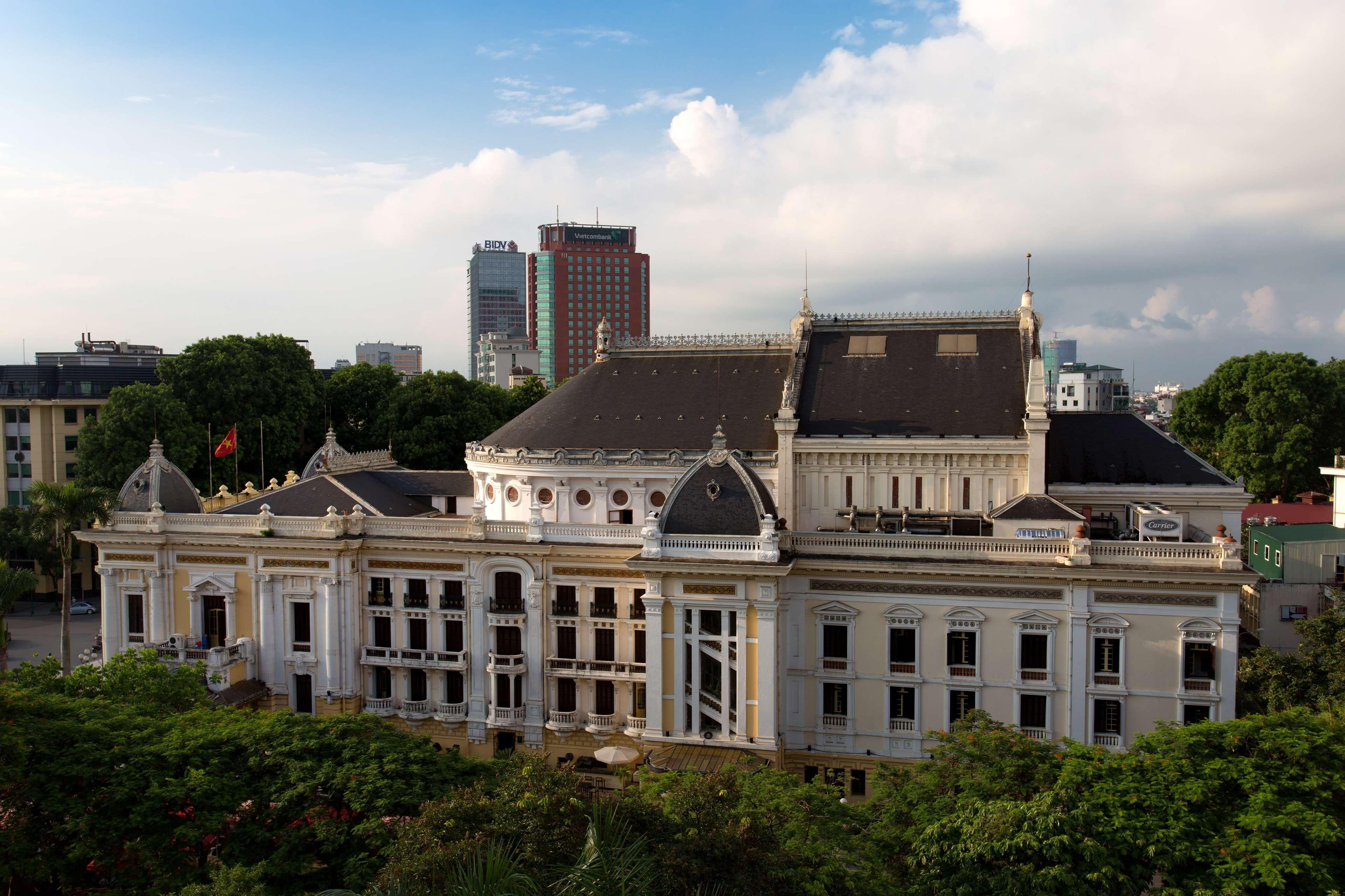 Hilton Hanoi Opera Exterior photo