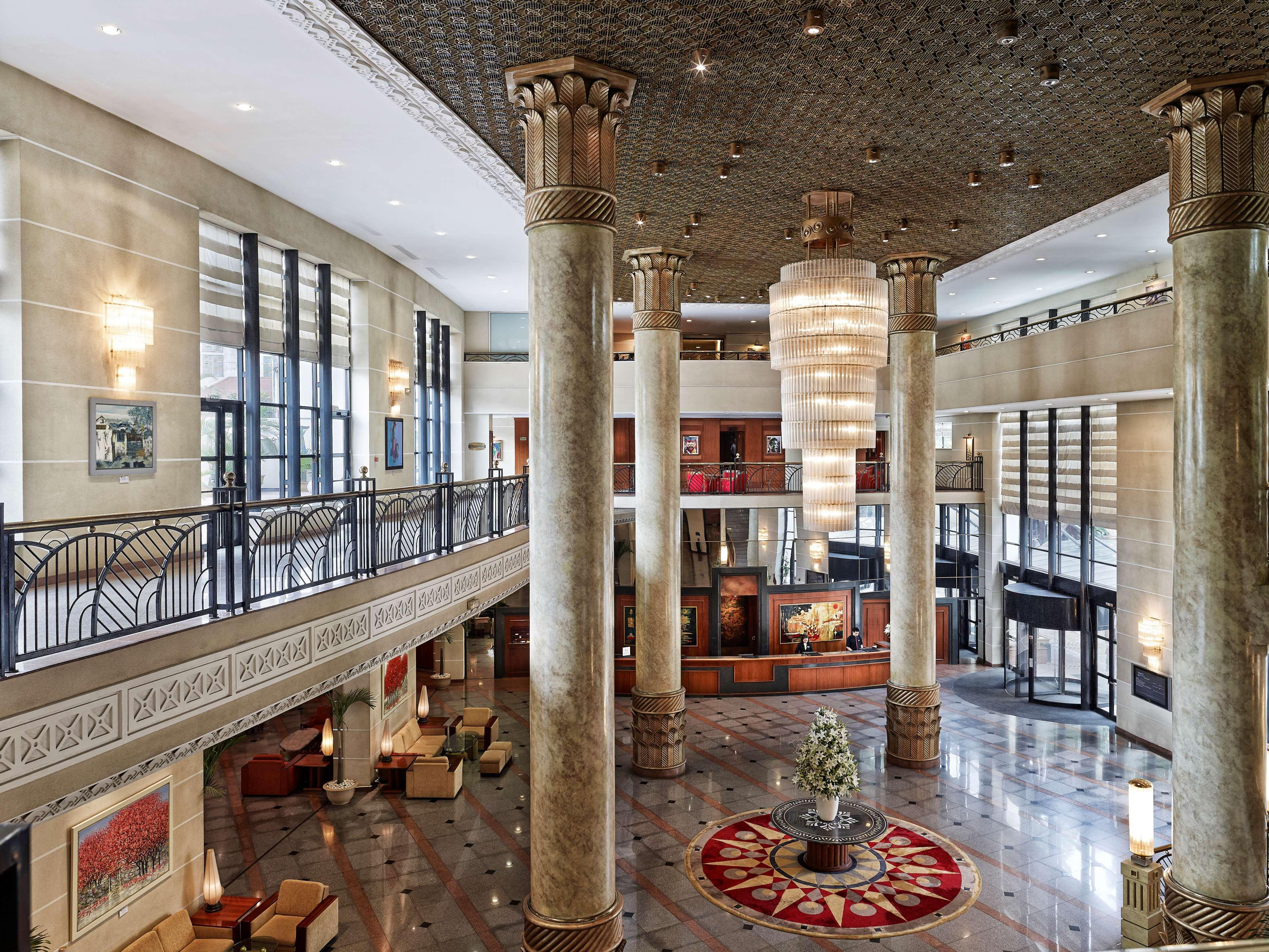 Hilton Hanoi Opera Interior photo